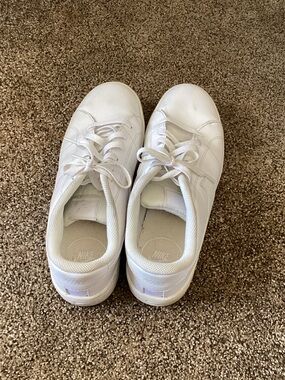Nike White Low-Top Classic Leather Sneakers